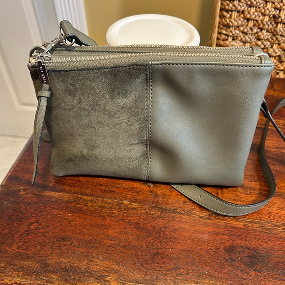 Rae Dunn Green Women's Crossbody Bag 10” x 7” - Picture 5 of 9